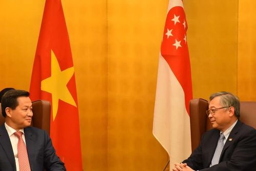 Phó Thủ tướng Lê Minh Khái tiếp xúc song phương lãnh đạo Campuchia và Singapore
