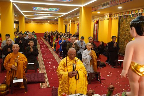 Hoan hỉ lễ Phật Đản tại Liên bang Nga