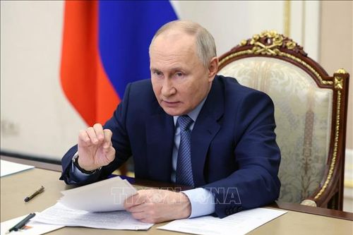 Tổng thống Nga Vladimir Putin ký sắc lệnh về tịch thu tài sản của Mỹ