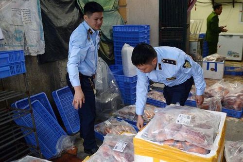 Bắt giữ nhiều vụ thực phẩm bẩn