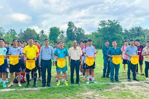 Khai mạc Giải Bóng đá các câu lạc bộ phường Nhà Bàng năm 2024