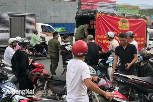 Bắt nóng đối tượng cướp giật tiệm vàng tại Trảng Bom