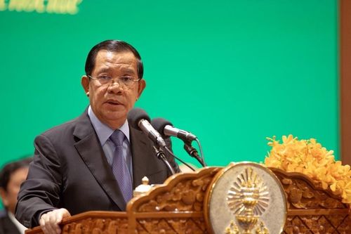 Ông Hun Sen đề nghị trừng phạt những người phủ nhận Campuchia không xảy ra nạn diệt chủng