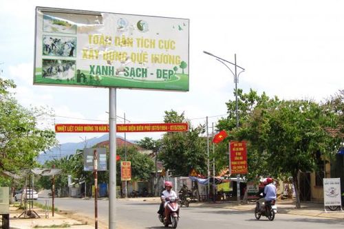 Cần làm mới pa nô tuyên truyền