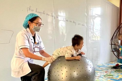 Tập huấn về phát hiện sớm, phục hồi chức năng cho trẻ khuyết tật
