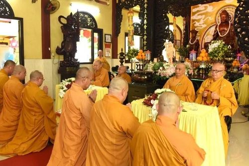 Chư Tăng Ni Q.Bình Thạnh tác pháp thọ an cư