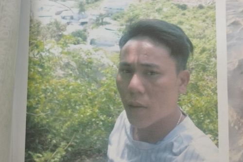 Trinh sát lao xuống sông khống chế đối tượng truy nã đặc biệt