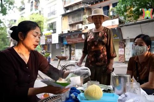 Nghệ nhân Hà Nội: Người lưu giữ hương vị xôi Hà thành