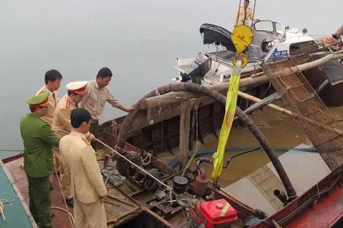 Hà Nội và Phú Thọ phối hợp quản lý khai thác cát