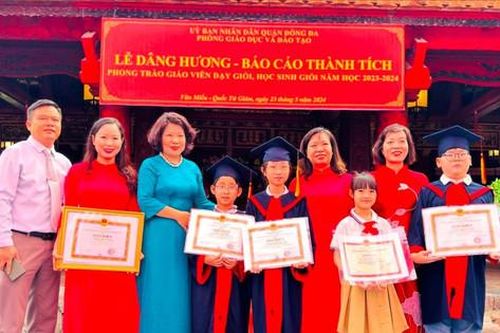 Quận Đống Đa tuyên dương giáo viên, học sinh giỏi