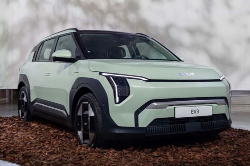 Cận cảnh xe điện giá rẻ Kia EV3 - ngang cỡ Seltos, chạy hơn 560 km