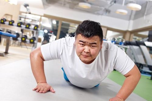 Đại học mở lớp 'siết' cân nặng sinh viên