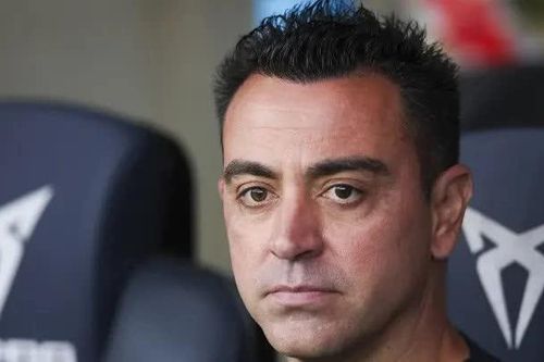 Barcelona chia tay Xavi