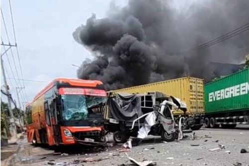 Khởi tố, bắt tạm giam lái xe container gây tai nạn liên hoàn ở Bình Phước