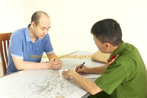 Ninh Bình: kẻ mua quạt, người mua bia 'qua mặt' dân buôn để lừa tiền