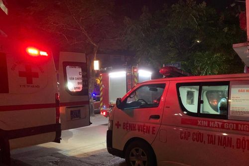 Các nạn nhân đang được cứu chữa tích cực tại Bệnh viện Giao thông vận tải