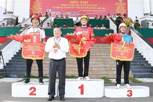 Trà Vinh: Sôi nổi hội thi nghiệp vụ chữa cháy và cứu hộ, cứu nạn