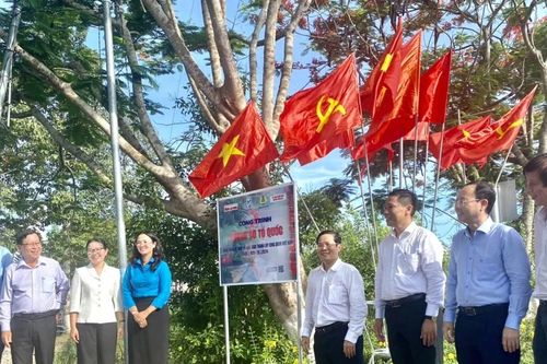 TP Cần Thơ: Khánh thành 'Đường cờ Tổ quốc' tại huyện Thới Lai