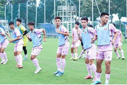 U16 Việt Nam loại 7 cầu thủ trước ngày dự giải Đông Nam Á