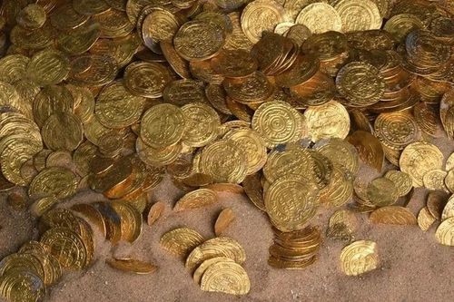 10 kho báu tuyệt đẹp có niên đại hàng thế kỷ được khai quật