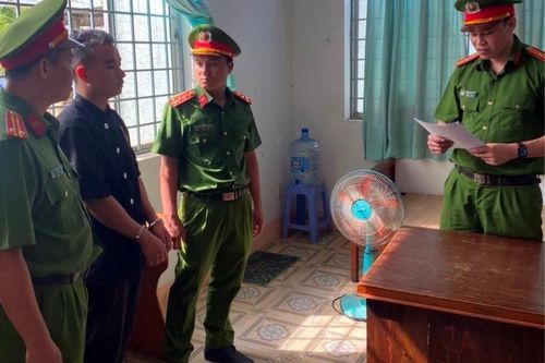 Bắt thợ hàn gây ra vụ cháy 11 tàu đánh cá