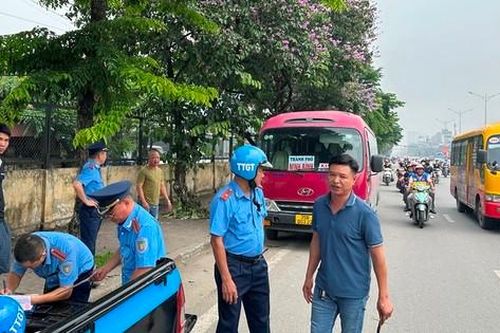 Lập 3 tổ liên ngành 'dẹp' xe khách diễu phố ở cửa ngõ Nam Hà Nội
