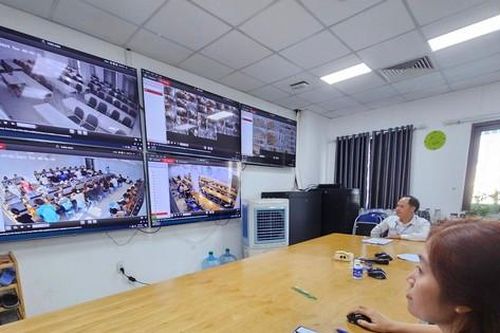 20 sinh viên một trường đại học tại TPHCM nhờ học hộ, thi hộ