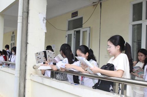 10 học sinh THPT chuyên Lam Sơn được miễn thi tốt nghiệp, xét thẳng vào đại học