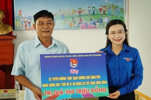 Bí thư Trung ương Đoàn cùng Đồng Tháp ra quân hưởng ứng chiến dịch Thanh niên tình nguyện hè 2024
