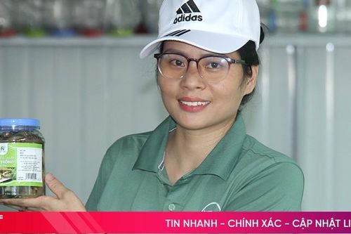 Thương hiệu dưa hồng muối Nga Thông của vợ chồng U70