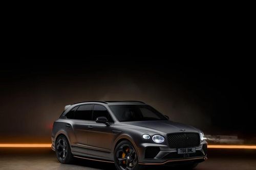 Cận cảnh mẫu SUV siêu sang Bentayga S Black Edition vừa ra mắt khách Việt