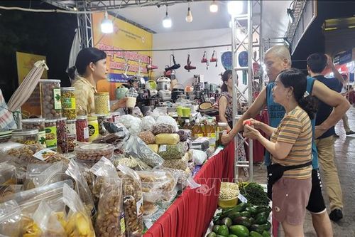 Phát động Chương trình Khuyến mại tập trung Hà Nội năm 2024
