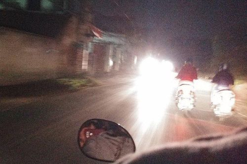 Sử dụng đèn chiếu xa gây tai nạn giao thông bị xử lý thế nào?