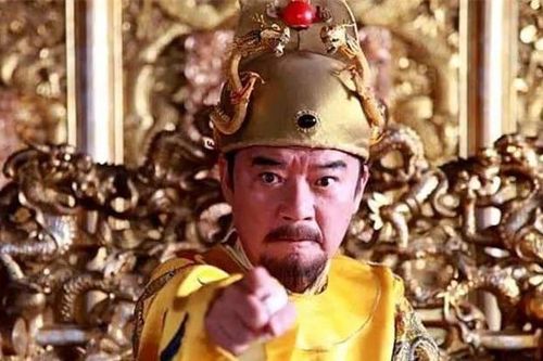 Chu Nguyên Chương đã xử tử hơn 150 nghìn quan chức tham nhũng, nhưng càng xử càng xuất hiện nhiều, Ung Chính dùng 2 chiêu, không ai dám sai phạm