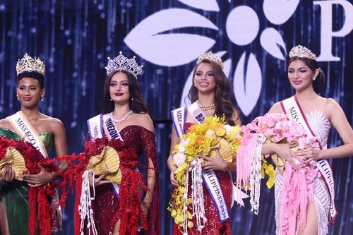 Cuộc thi bi hài nhất: Hoa - Á hậu thi nhau rớt vương miện, chỉ biết cười trừ