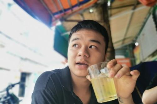 Nam thanh niên kể phút đập tường cứu 3 người trong vụ cháy tại Trung Hòa