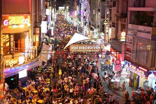 TP. Hồ Chí Minh: Làm gì để 'thắp sáng' kinh tế đêm?