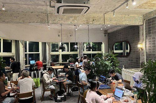 Sếp Việt thích tuyển lao động có kỹ năng AI