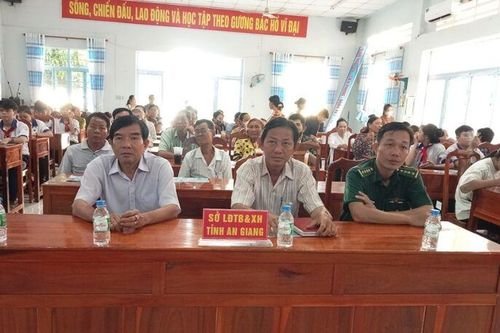 Tuyên truyền phòng, chống ma túy, mua bán người ở vùng biên giới Tri Tôn