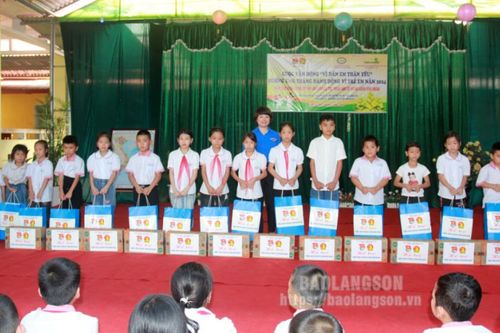 Tỉnh đoàn Lạng Sơn tổ chức Ngày cao điểm Hỗ trợ thiếu nhi có hoàn cảnh khó khăn