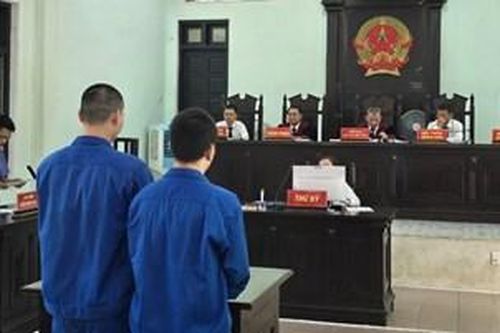 Gần 40 năm tù cho 2 bị cáo mua bán trái phép chất ma túy