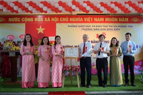 Trường mầm non Bình Điền đón Bằng công nhận đạt chuẩn quốc gia mức độ 1