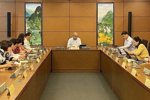 Bảo đảm chặt chẽ, phù hợp và thống nhất trong hệ thống pháp luật