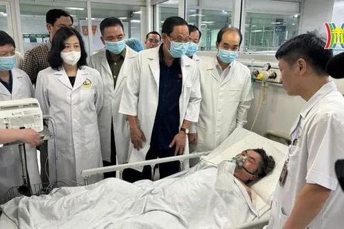 Cấp cứu kịp thời 6 nạn nhân trong vụ cháy tại Trung Kính
