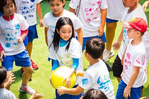 Chi vài chục triệu đồng mua khóa học hè cho con, phụ huynh đang 'đốt tiền'?
