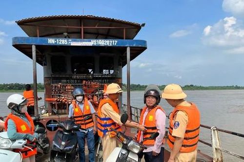 Hà Nội: Xử lý nghiêm vi phạm trật tự an toàn giao thông đường thủy nội địa