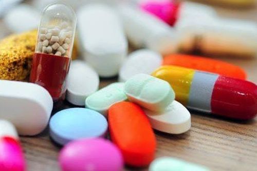 Phòng ngừa sâu răng và các vấn đề về răng miệng do dùng thuốc
