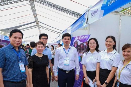 Kết nối nhà trường - doanh nghiệp để nâng chuẩn đầu ra