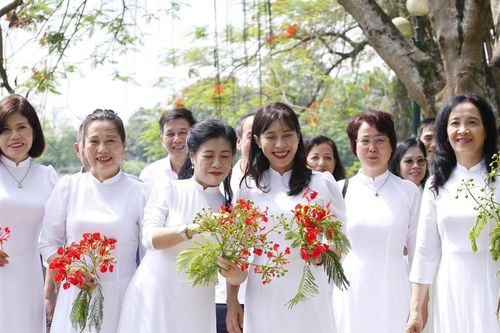 Phượng hồng tô sắc Xứ Tuyên