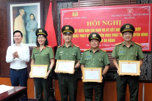 Tiếp tục xây dựng, lan tỏa hình ảnh đẹp về người chiến sĩ Công an TP Đà Nẵng trong lòng nhân dân